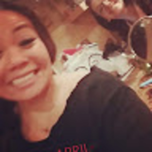 Meet your Posher, Anisa - Picture 1 of 1